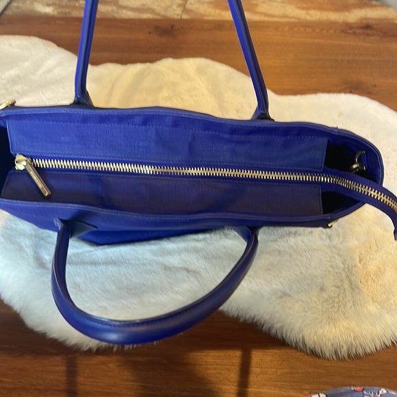 DAGNE DOVER Signature Tote - Picture 2 of 8